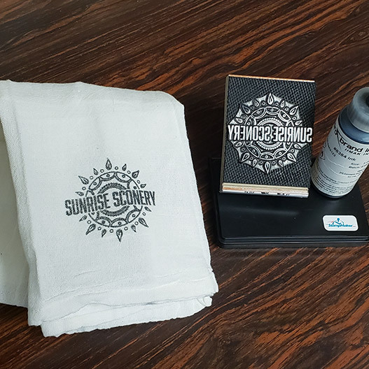 Stamping on fabric with permanent inks + Stampin Up stamps (DIY  personalized shopping bag) 